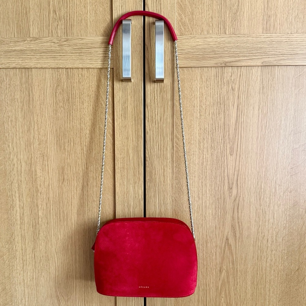 SEZANE RED SUEDE ZIP TOP SHOULDER BAG GOLD COLR METAL CHAIN LEATHER STRAP UNUSED - Picture 2 of 16